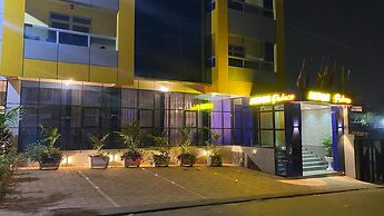 Résidence hôtelière MEDOM Palace, Bastos