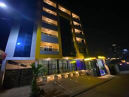 Résidence hôtelière MEDOM Palace, Bastos