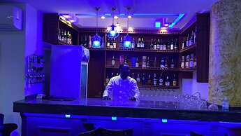 Résidence hôtelière MEDOM Palace, Bastos