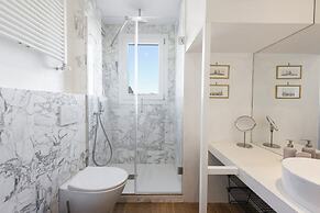 Santa Maria Novella penthouse by MMega