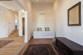 Santa Maria Novella penthouse by MMega