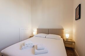 Santa Maria Novella penthouse by MMega