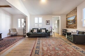 Santa Maria Novella penthouse by MMega