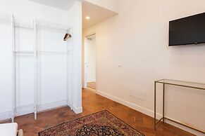 Santa Maria Novella penthouse by MMega