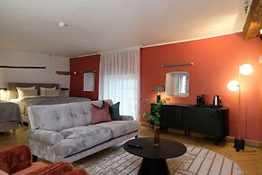 The Three Sisters Hotel