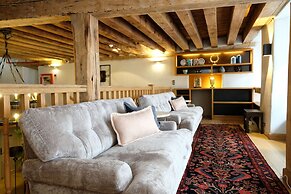 The Three Sisters Hotel