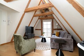 The Three Sisters Hotel