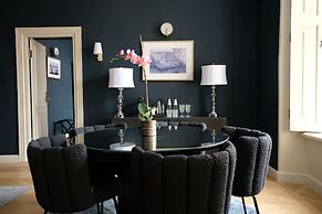 The Three Sisters Hotel