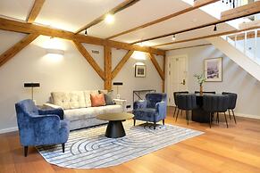 The Three Sisters Hotel