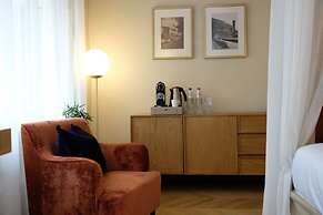 The Three Sisters Hotel