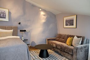 The Three Sisters Hotel