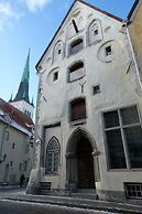 The Three Sisters Hotel