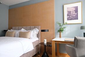 The Three Sisters Hotel