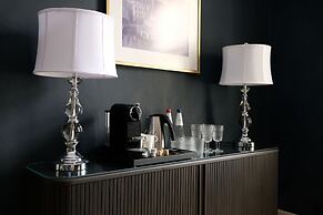 The Three Sisters Hotel