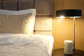 The Three Sisters Hotel