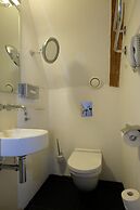 The Three Sisters Hotel