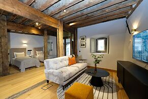 The Three Sisters Hotel