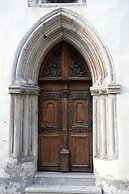 The Three Sisters Hotel