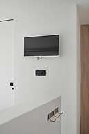 HouseBoat the NEW LAKE