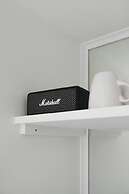 HouseBoat the NEW LAKE