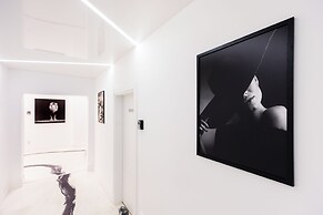 Bucharest Studio Wonderland Room