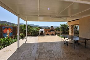 Sunset View Villa in Argaka