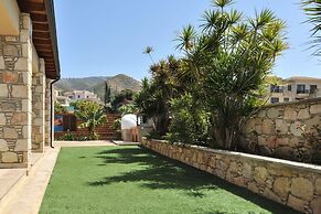 Sunset View Villa in Argaka