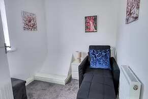 Last Min Weekend Stay, Trafford, Pets Welcome