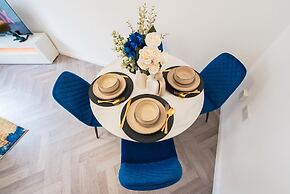 Collingwood Place, Birmingham With Free Parking