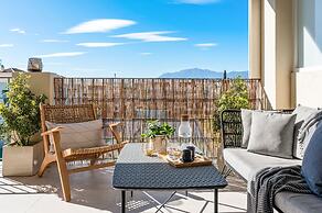 Sunny Getaway With Pool in Marbella - Ref M54