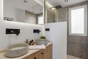 Sunny Getaway With Pool in Marbella - Ref M54