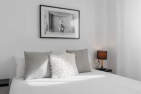 Sunny Getaway With Pool in Marbella - Ref M54