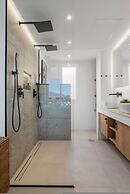 Sunny Getaway With Pool in Marbella - Ref M54