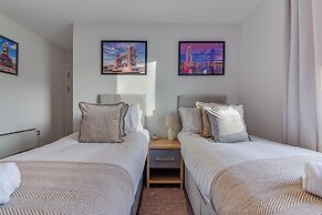 Elegant Shire House Apartment