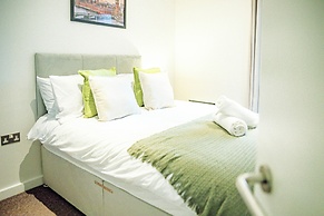 Elegant Shire House Apartment