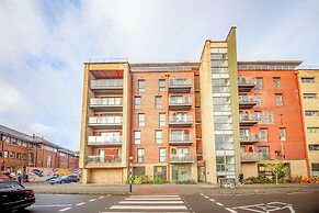 Elegant Shire House Apartment