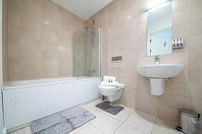 Elegant Shire House Apartment