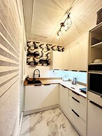 Luxury Entire Holiday Apartment - Self Checkin & Checkout
