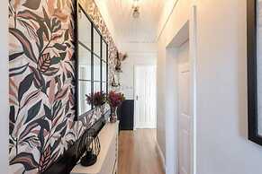 Luxury Entire Holiday Apartment - Self Checkin & Checkout