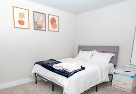 Modern Home near Plaza Midwood