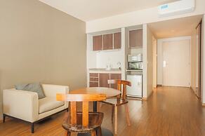 Modern Premium Studio T310