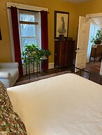 The Vine Bed & Breakfast LLC