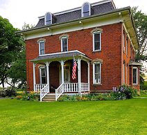 The Vine Bed & Breakfast LLC