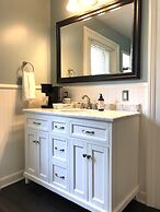The Vine Bed & Breakfast LLC