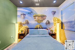 Avatar Lakefront Villa - Heated Pool & Cinema in Miami