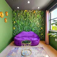 Avatar Lakefront Villa - Heated Pool & Cinema in Miami