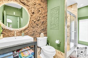 Avatar Lakefront Villa - Heated Pool & Cinema in Miami