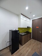 Era Apartment Lac Long Quan