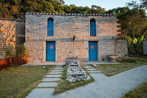 Pingtan Travel Notes Cat Head