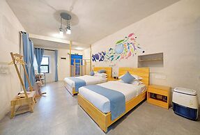 Pingtan Travel Notes Cat Head